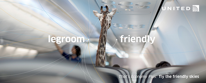 United-Airlines-Espace-Confortable-Jambes-Classe-Economique-Plus-Plane-Avion-USA-2015-Pub-Presse-Ad-Advertising-TBTC-G-Communication